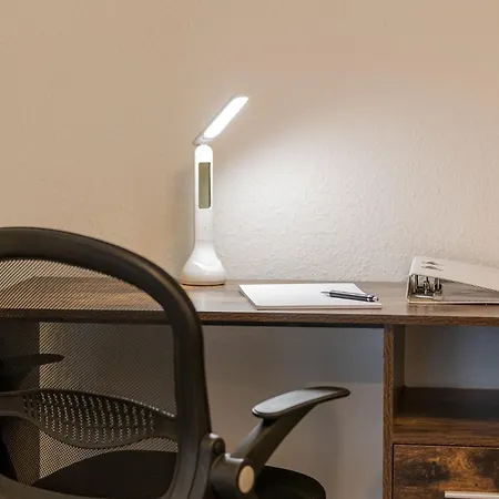 Apartmán Rob's Flat - Helle 3-zimmer-wohnung Mit Terrasse, Platz Fuer Bis Zu 5 Personen, Nur 2 Minuten Zur S-bahn *